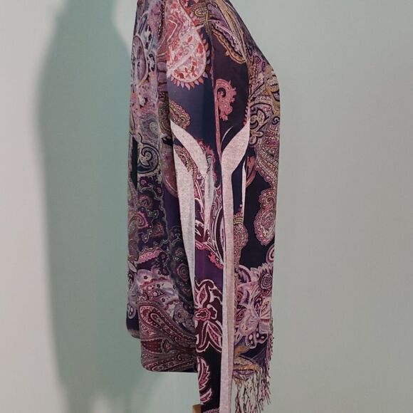 Ladie's top W/fringe, purple Paisley. Medium. Western rodeo. - Picture 5 of 7